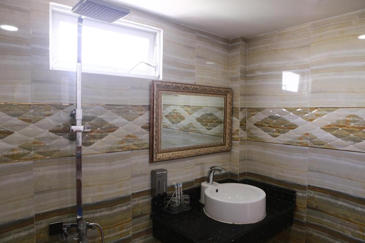 HÙNG MIAMI HOTEl - 2 SAO TP. Hồ Chí Minh Ngoại thất bức ảnh
